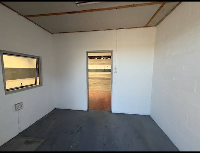 2,356M² WAREHOUSE TO LET IN EPPING INDUSTRIAL
